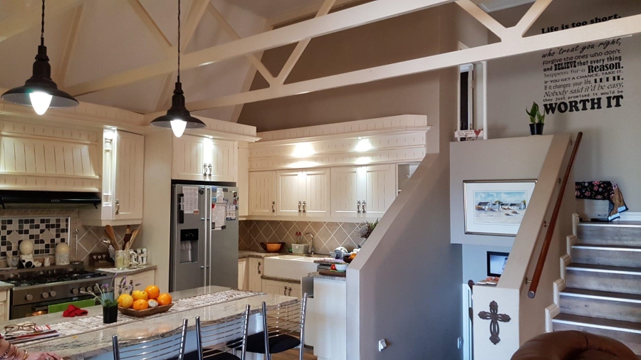 4 Bedroom Property for Sale in Jeffreys Bay Central Eastern Cape